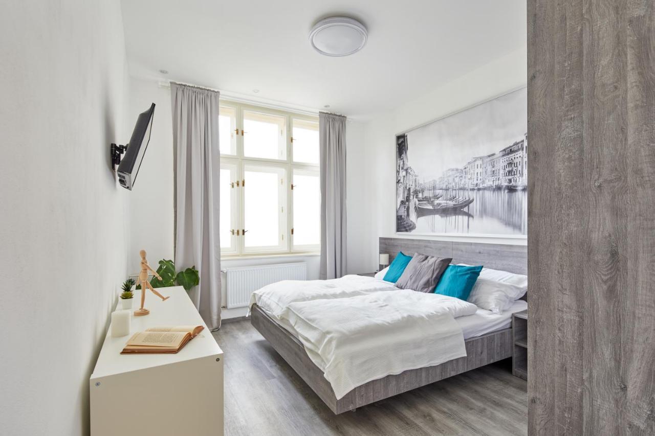 Minimalist Apartment On Wenceslas Square By Prague Days מראה חיצוני תמונה